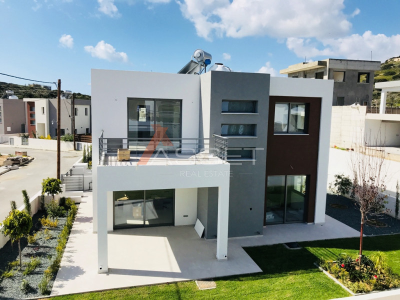 3 Bdr VILLA IN AGIOS TYCHONAS