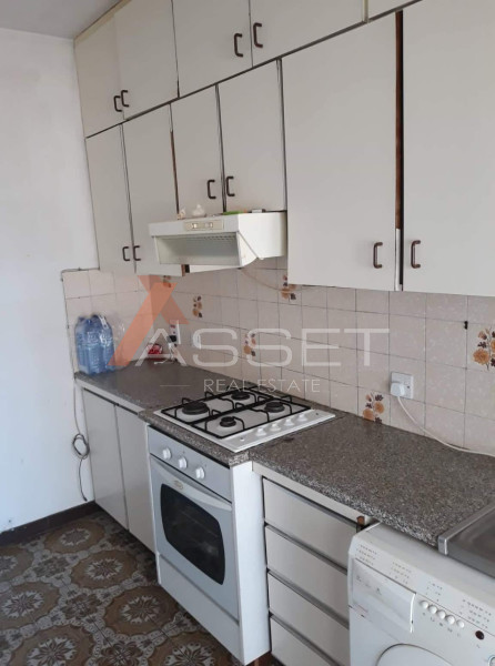 2 Bdr APARTMENT IN NEAPOLIS