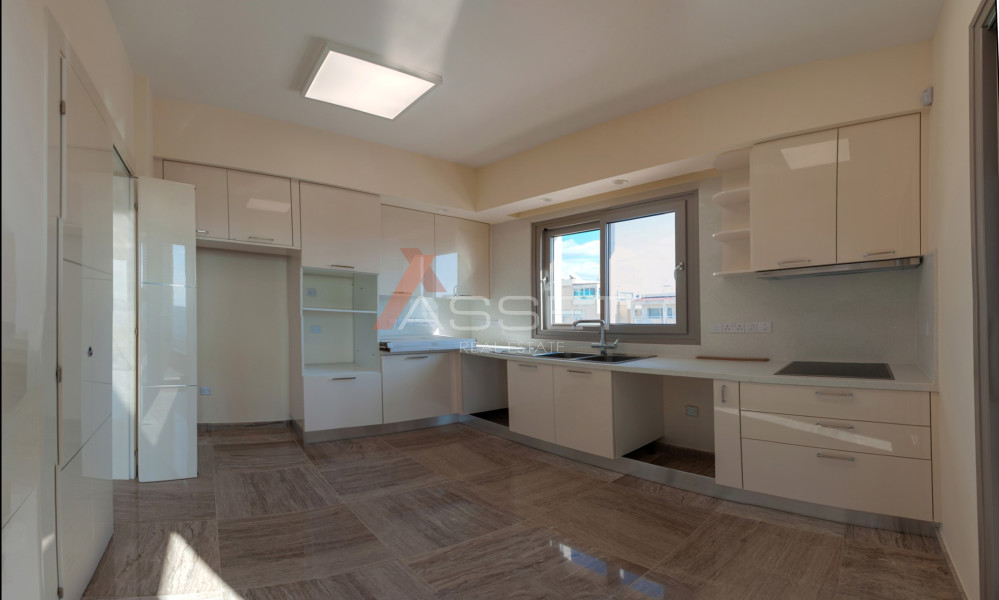 3 Bdr UNOBSTRUCTED SEA VIEW APARTMENT