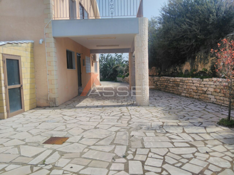 4 Bdr HOUSE IN PYRGOS AREA