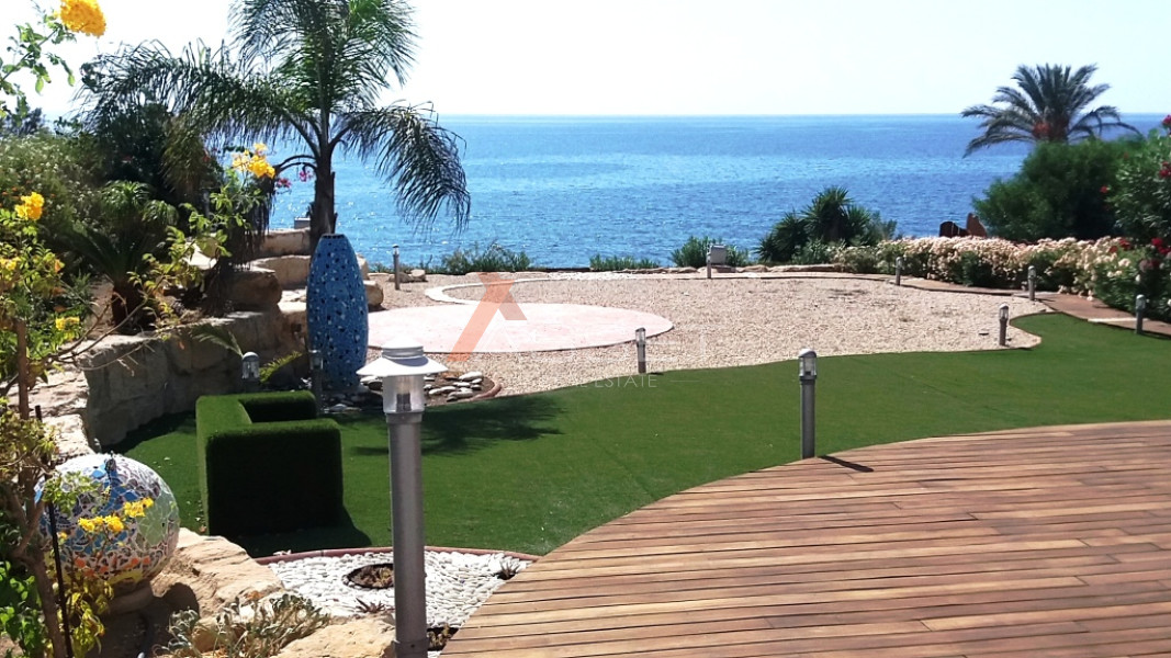 4 Bdr BEACHFRONT VILLA IN ZYGI LIMASSOL