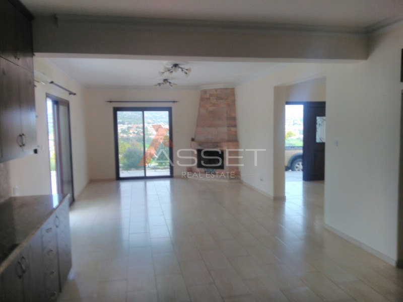 4 Bdr HOUSE IN PYRGOS AREA