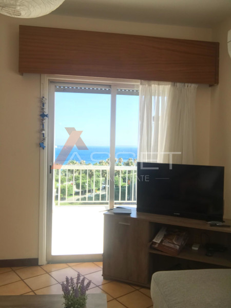 3 Bdr APARTMENT IN MOLOS AREA