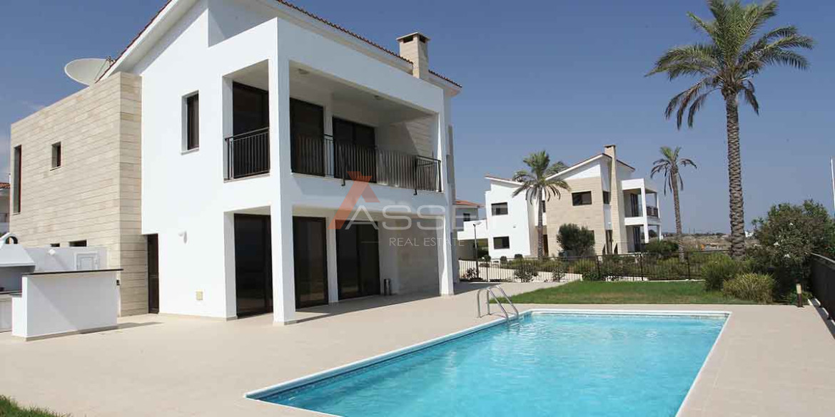 3 BEDROOM SEA FRONT VILLA IN AGIOS THEODOROS, LARNACA