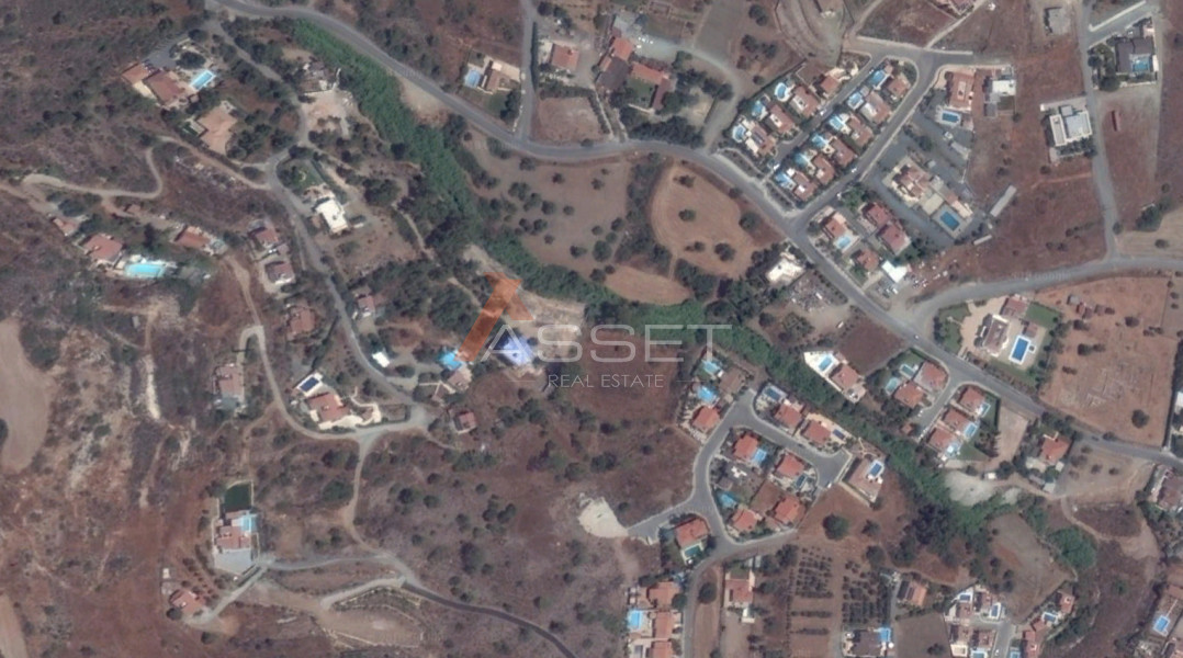 864m² PLOT IN PYRGOS LIMASSOL