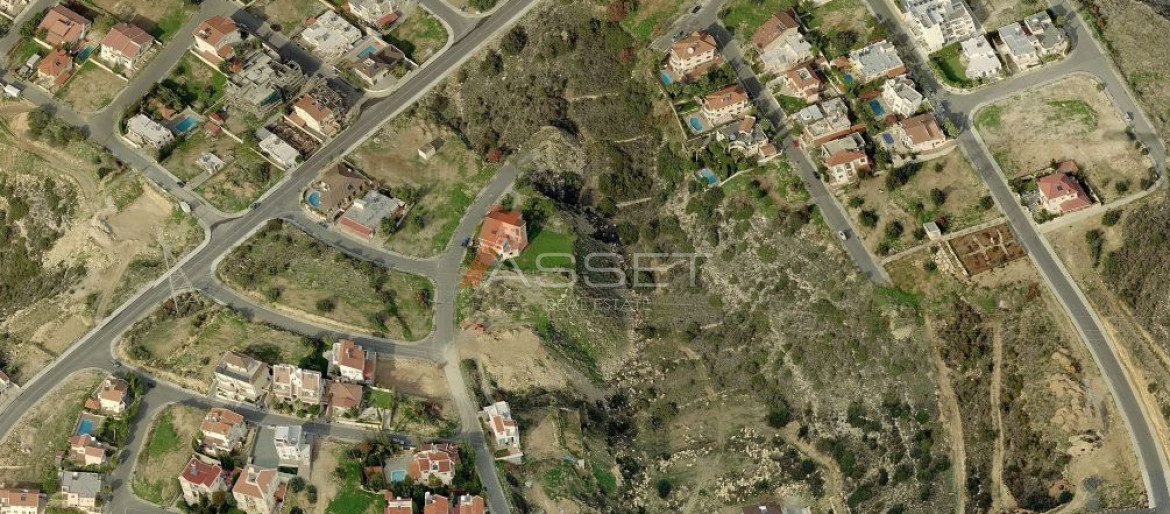 713m² PLOT IN AYIA FYLA LIMASSOL