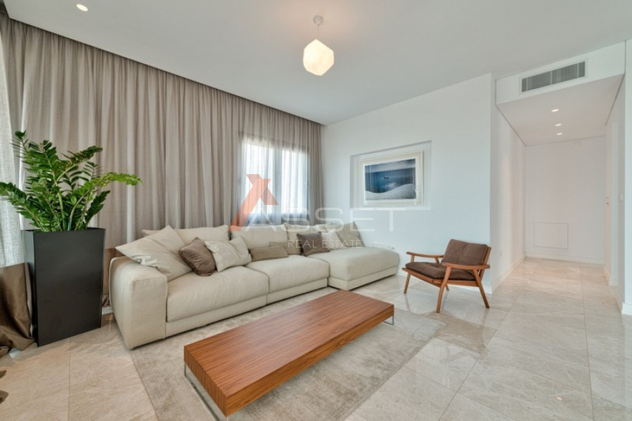 2 Bdr LUXURY APARTMENT IN LIMASSOL