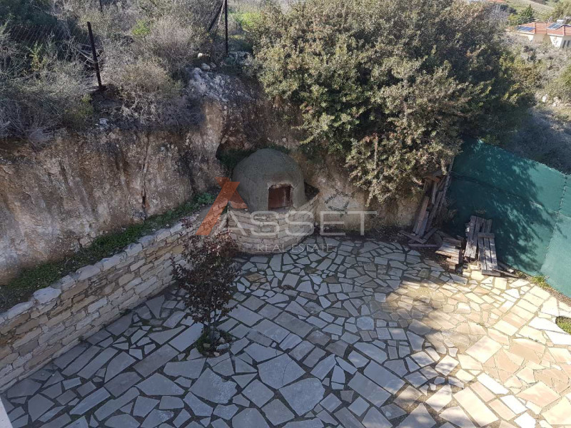 4 Bdr HOUSE IN PYRGOS AREA