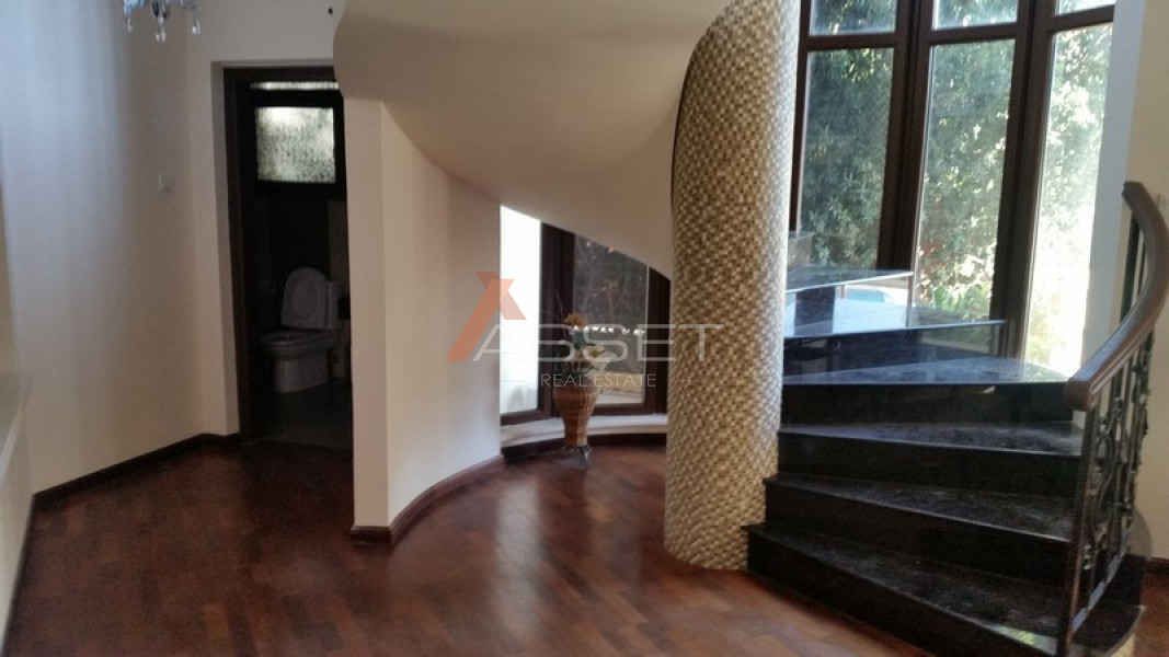 4 Bdr VILLA IN PAREKLISIA LIMASSOL