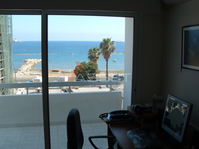 3/4 Bdr - 245m² - SEA VIEW PENTHOUSE IN LIMASSOL