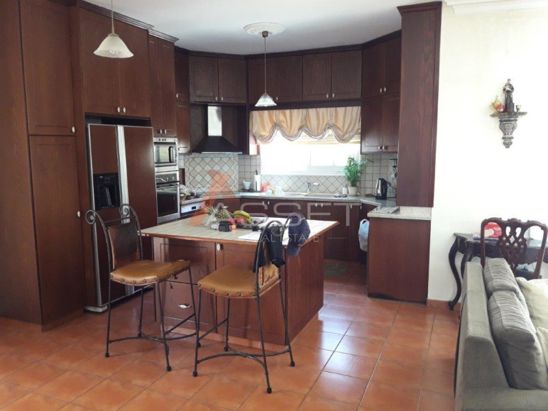 4 + 1 Bdr VILLA IN YPSONAS - € 365,000