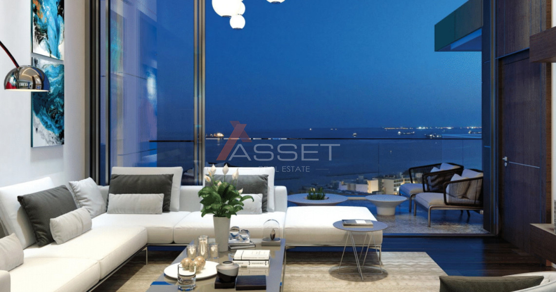 2 Bdr LUXURY TWO LEVEL APARTMENT