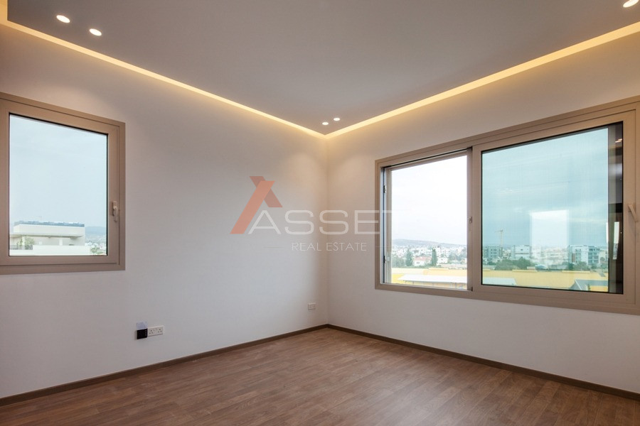 4 Bdr PENTHOUSE IN PAPAS AREA