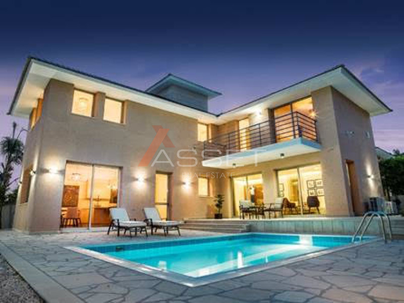 4 Bdr VILLA IN PYRGOS AREA