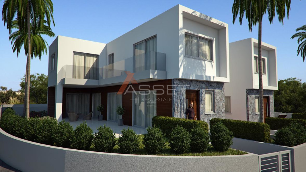 4 BEDROOM VILLA IN PANTHEA