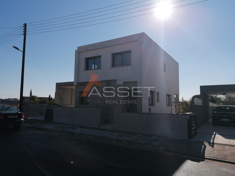 3 + 1 BEDROOM HOUSE IN AGIOS ATHANASIOS