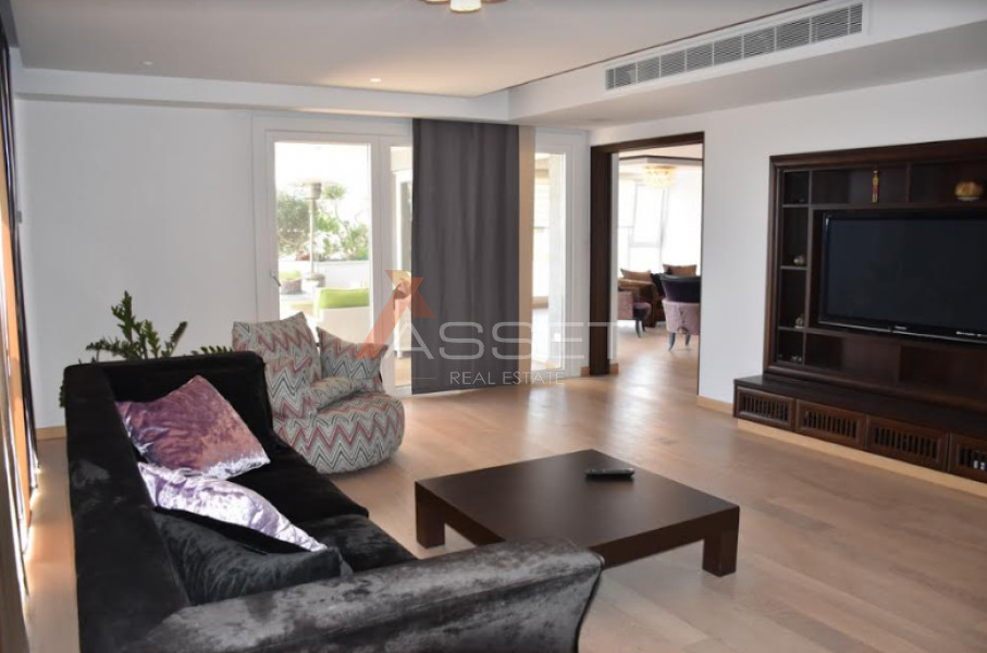 4 BEDROOM SEA VIEW PENTHOUSE NEAR TO CROWN PLAZA HOTEL