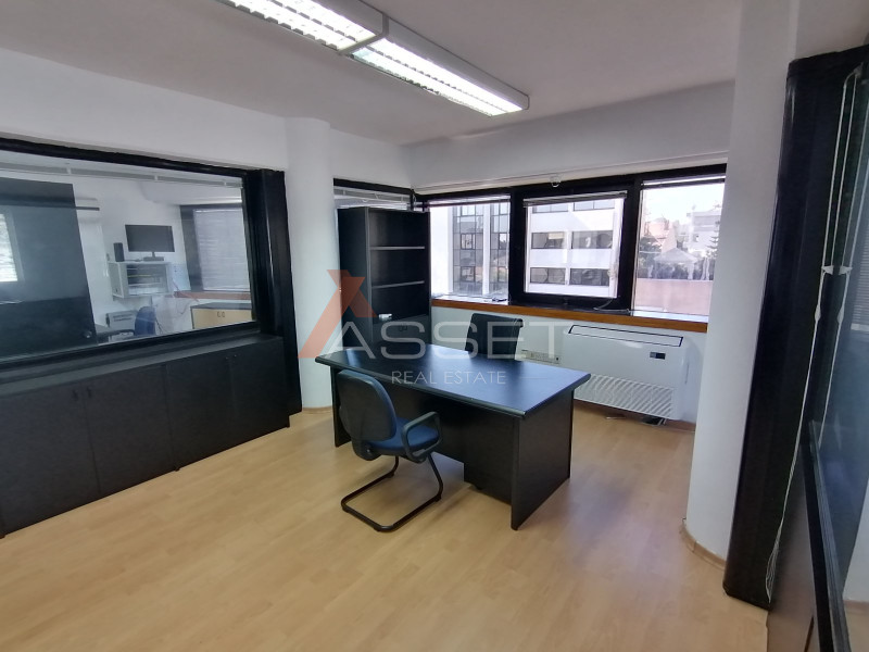 114 m²  OFFICE SPACE IN MESA GEITONIA