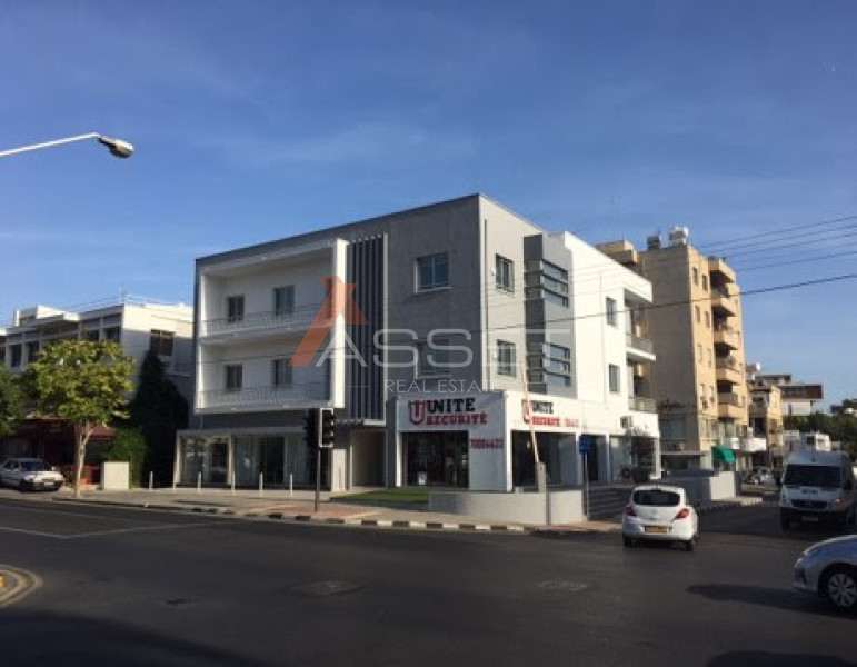 COMMERCIAL BUILDING IN LIMASSOL