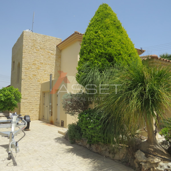 4 Bdr VILLA IN PAPAS AREA - P. GERMASOGEIA