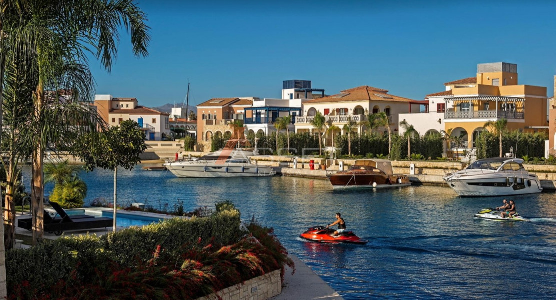 3 Bdr VILLA IN LIMASSOL MARINA