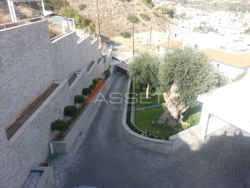 7 Bdr VILLA IN GERMASOGEIA VILLAGE LIMASSOL