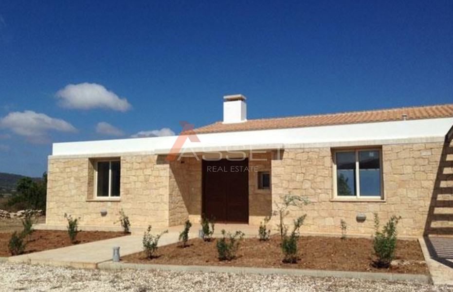 3 Bdr VILLA IN NEO CHORIO PAPHOS