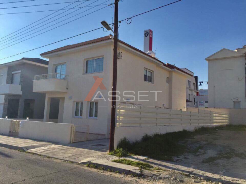 4 BEDROOM DETACHED HOUSE CLOSE TO PAPAS SUPERMARKET