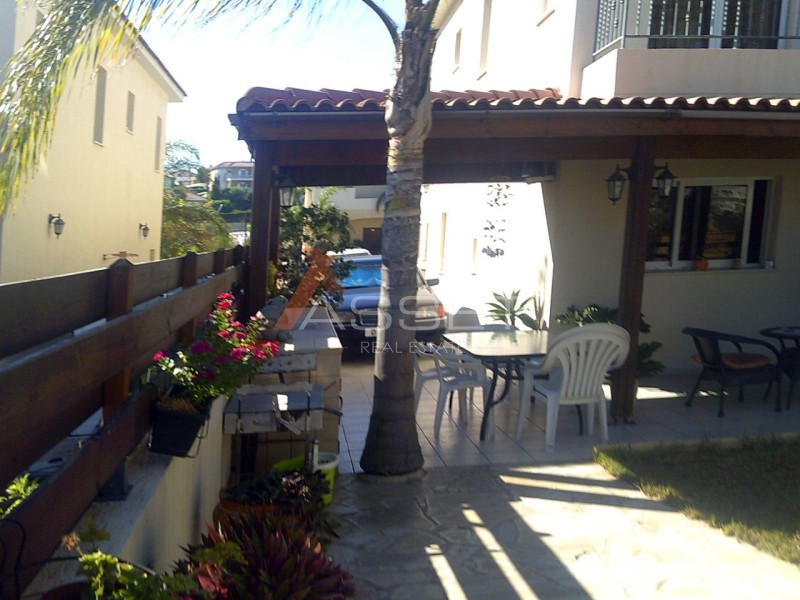 2 Bdr HOUSE IN MOUTAGIAKA LIMASSOL