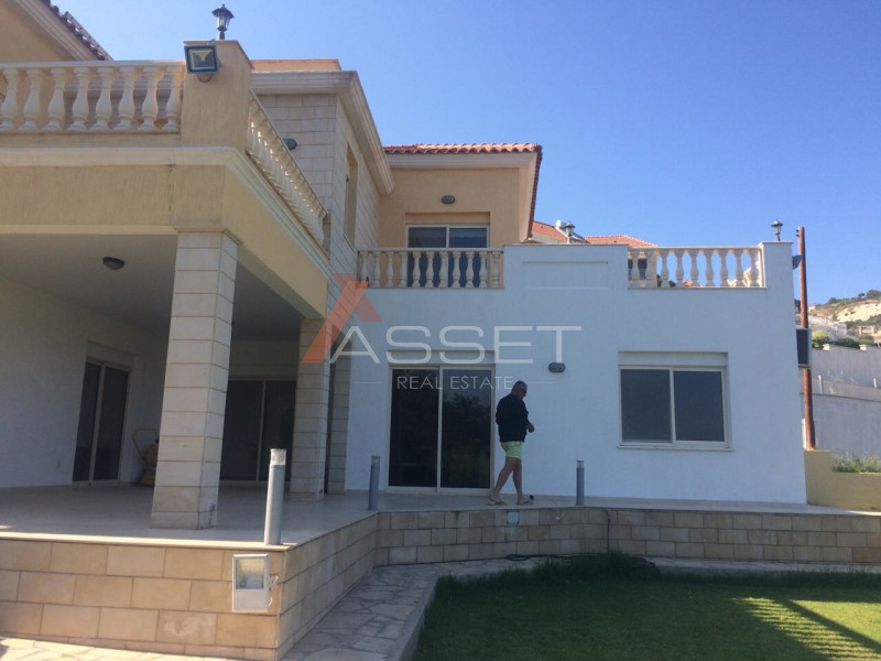 4 BEDROOM VILLA IN AGIOS TYCHONAS